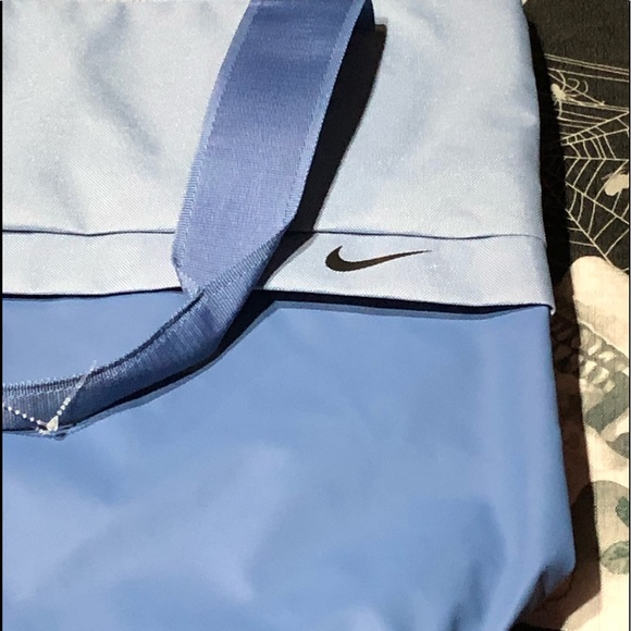 NWT NIKE RADIATE 20L PINK BLUE SHOULDER MISC BAG - Picture 4 of 8